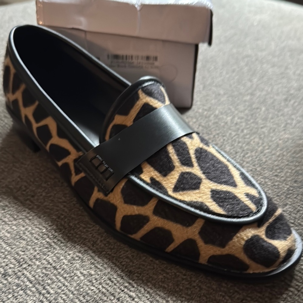 Stylish Women’s Loafers in Black and Tan